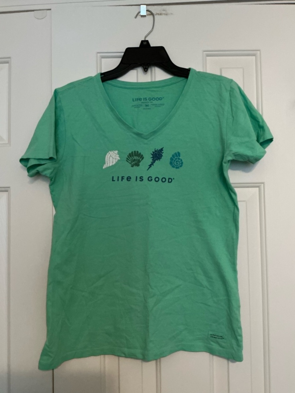 Life Is Good Ladies Medium Seashell Short-sleeved V-neck Tee